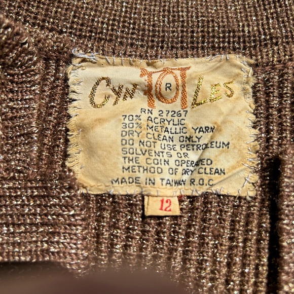Cyn Les vintage sweater peplum style slightly fixed button waist. Sz 12 - Picture 6 of 6